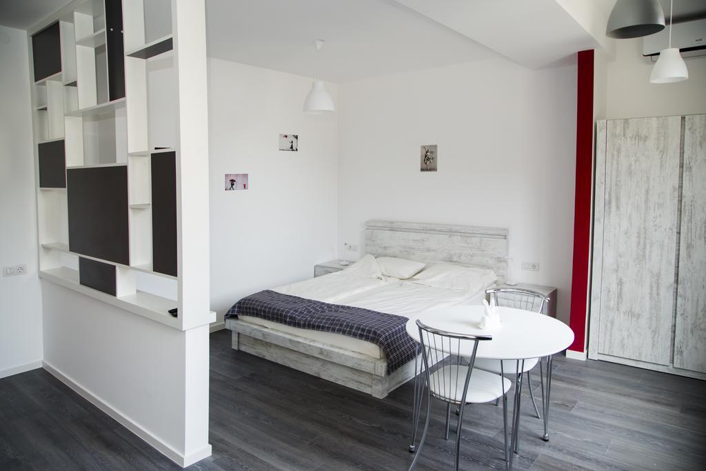City Centre Apartments By Picnic Jerevan Buitenkant foto