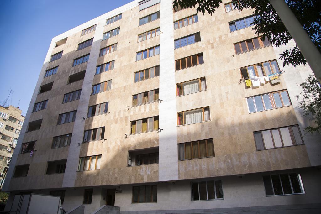 City Centre Apartments By Picnic Jerevan Buitenkant foto